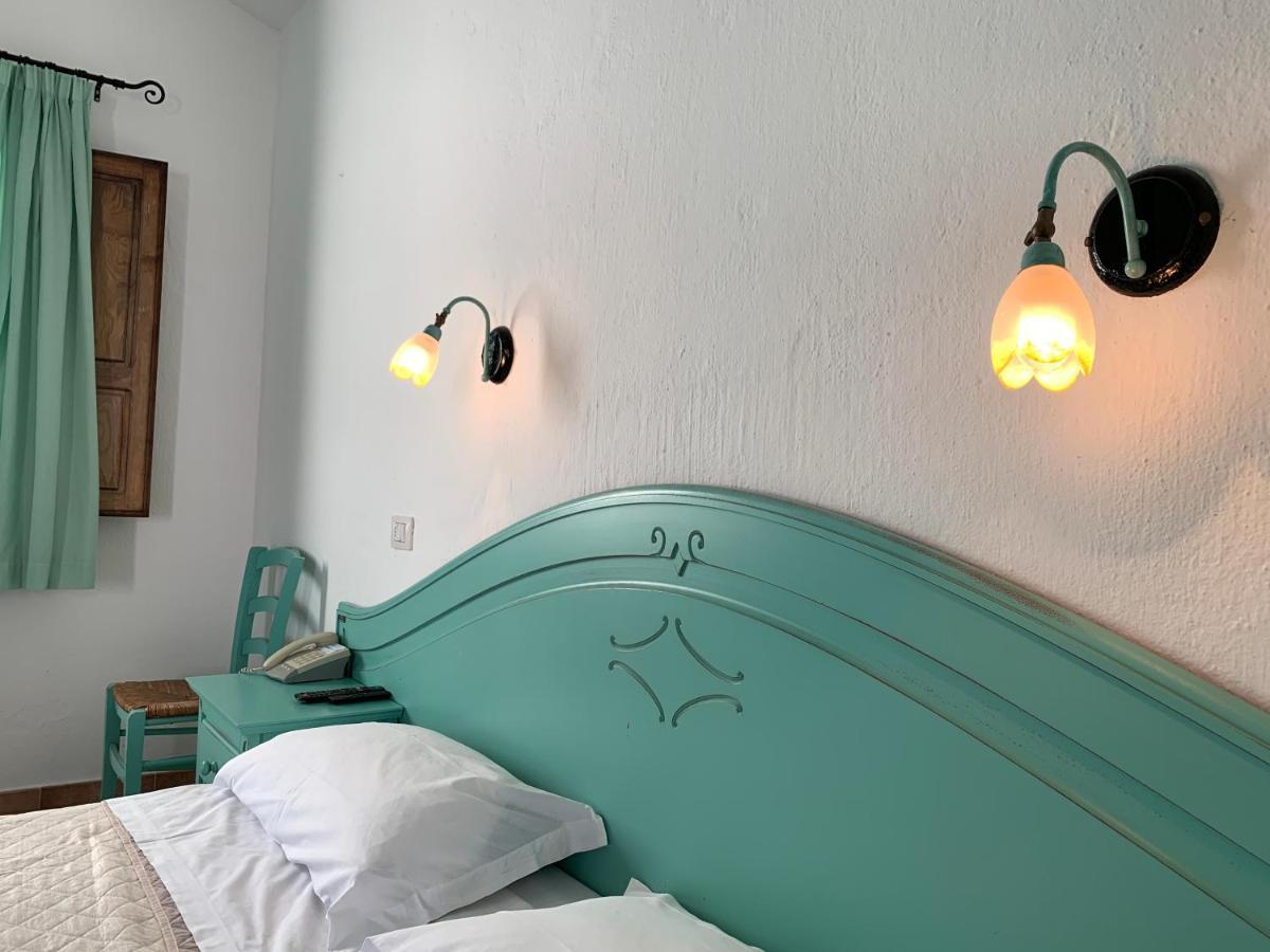Cort'E Nastasj Hotel Tertenia Ngoại thất bức ảnh