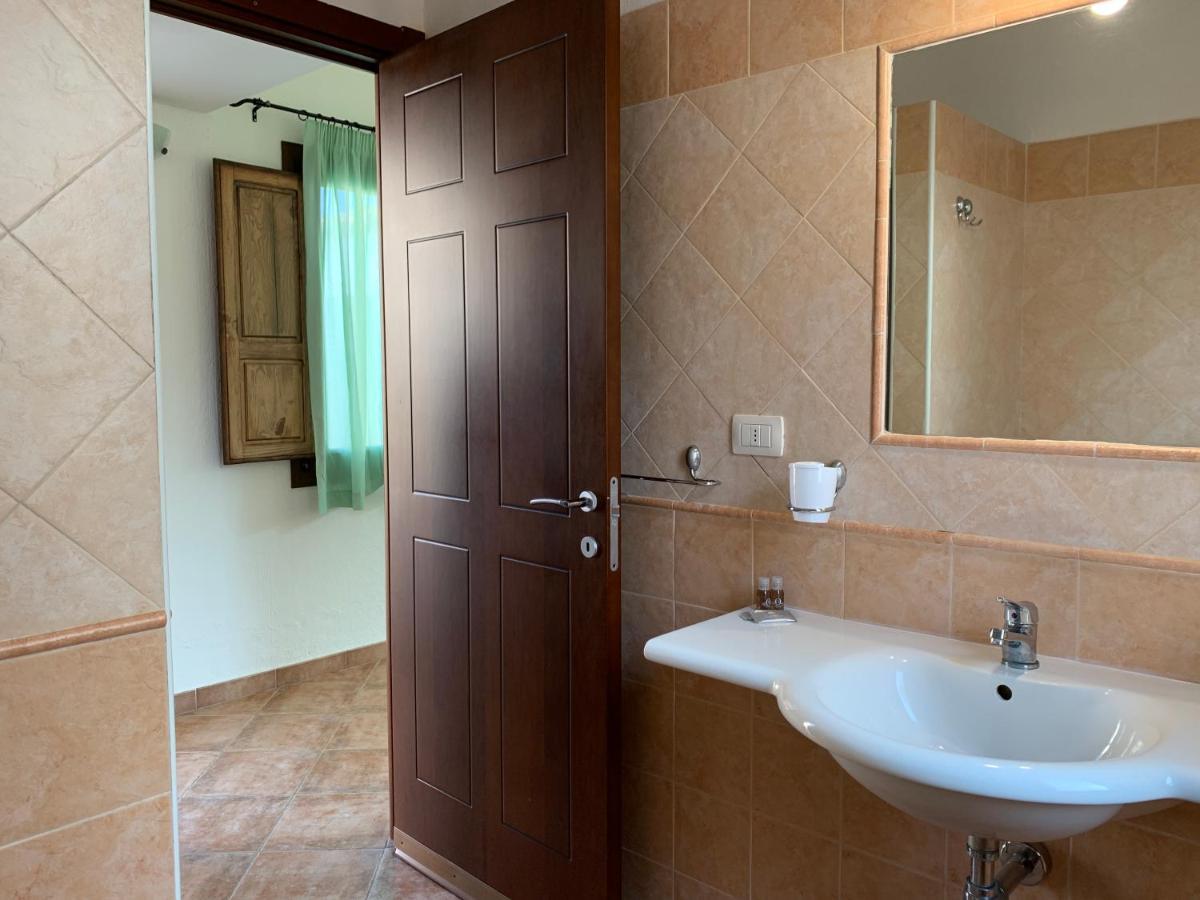 Cort'E Nastasj Hotel Tertenia Ngoại thất bức ảnh