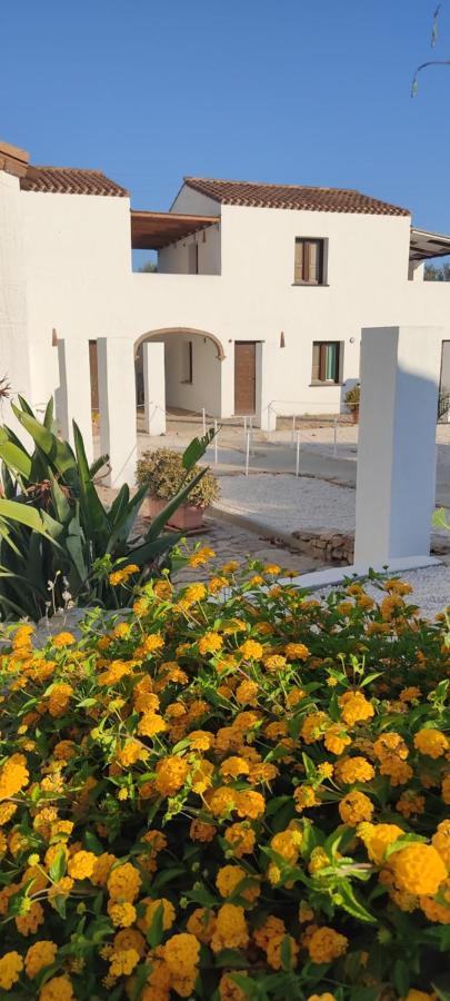 Cort'E Nastasj Hotel Tertenia Ngoại thất bức ảnh